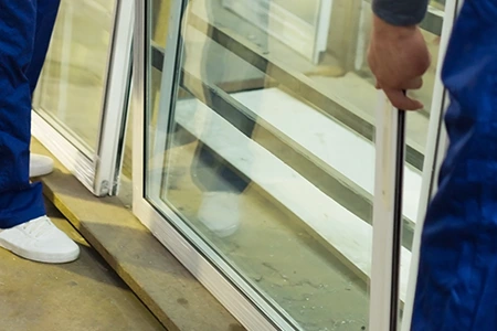 Commercial Glass Repair Technician in Wellington